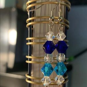 Handmade Earrings (Style: Eileen) 💙